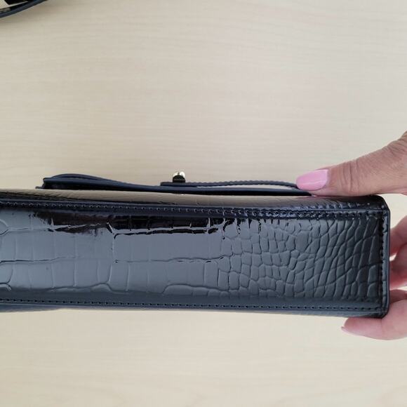 PWWAN small Elegant Black Crocodile-Embossed Handbag - Picture 3 of 4